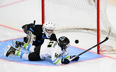 Минские динамовцы в овертайме дома уступили \"Авангарду\"