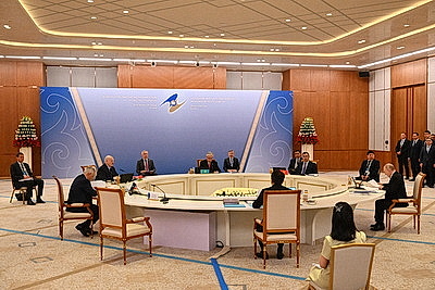 Лукашенко во Дворце Независимости в Астане участвует в саммите ЕАЭС
