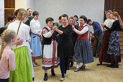 Вечер традиционных танцев состоялся в музее истории белорусской литературы в Минске