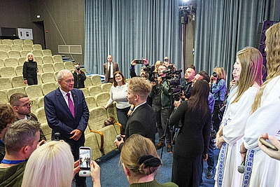 \"Молодежь - за Союзное государство\". Сергеенко и Исаченко встретились с творческой молодежью
