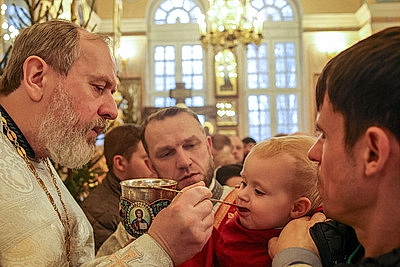 Тихая радость в шумном мире. Как минчане отмечают Рождество