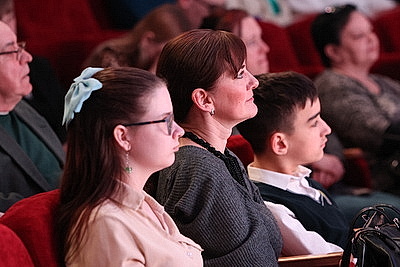 Около 100 участников собрал в Минске фестиваль \"Наши голоса\"