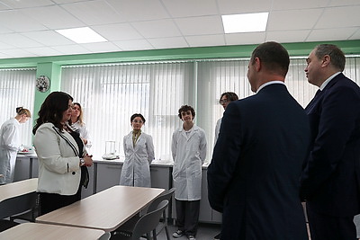 Новая биологическая лаборатория открылась в лицее БГУ в День знаний