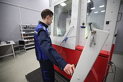 Лукашенко в Минске дал старт работе уникального производства в сфере микроэлектроники