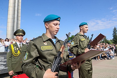 Около 10 тыс. новобранцев приняли военную присягу в Вооруженных Силах Беларуси