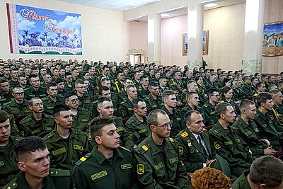 Новейшая техника и высокий профессионализм. 86-я бригада войск связи отметила юбилей