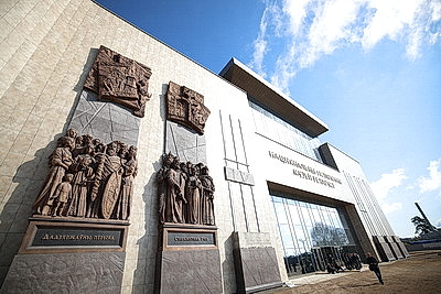 Лукашенко на субботнике работал на площадке Национального исторического музея