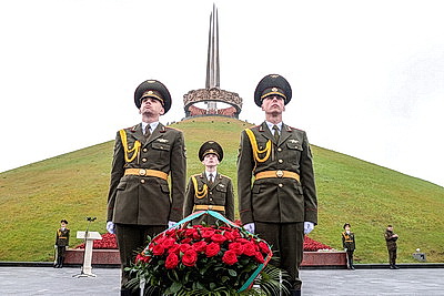 На Кургане Славы проходит областной праздник ко Дню Победы