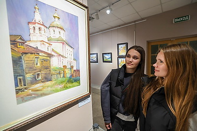 Российский художник Виталий Черногалов презентовал выставку акварели в Витебске