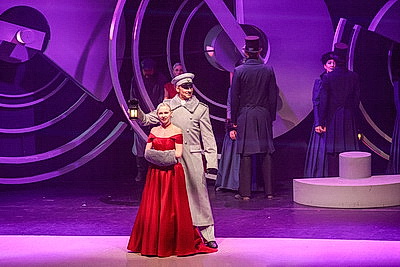 Орловский театр \"Свободное пространство\" представил на театральном форуме \"M.@rt.контакт\" спектакль \"Анна. Сны\"