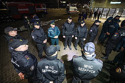 Ночные учения МЧС прошли на станции метро \"Аэродромная\" в Минске