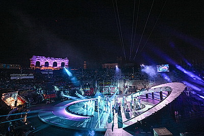 Античный амфитеатр Вероны принял церемонию закрытия зимних Олимпийских игр