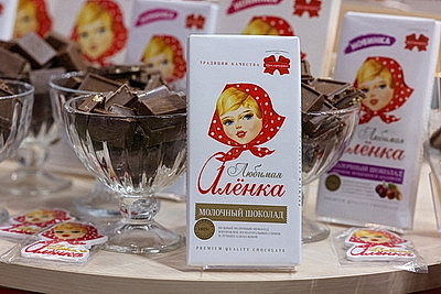 Лукашенко вручил символы Государственного знака качества