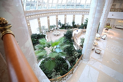 Представительницы сферы ЖКХ побывали с экскурсией во Дворце Независимости