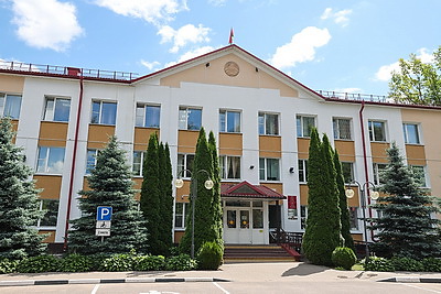 Основной вопрос - земельный. Матусевич провел личный прием граждан в Городке