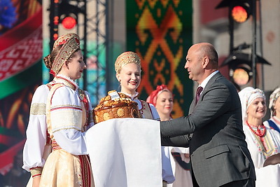 \"Дажынкі-2026\". Лучших тружеников села Витебской области чествуют в Миорах