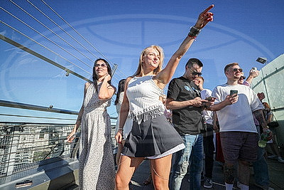 Джиджей-сет на высоте. Электронная музыка на крыше Национальной библиотеки