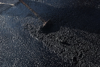 В Беларуси ведутся весенние ямочно-ремонтные работы