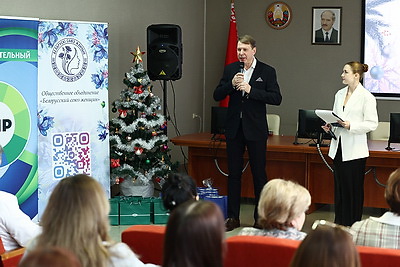 Атмосфера тепла и заботы. В РНПЦ травматологии и ортопедии прошла акция \"Терапия чудес\"