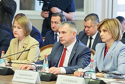 Активизировать деловые контакты, найти новые направления. Стартовал форум \"Гомель-Брянск\"