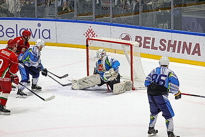 Команда Президента выиграла четвертый матч в РХЛ