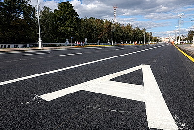 В Минске открыли движение по обновленному мосту через Свислочь