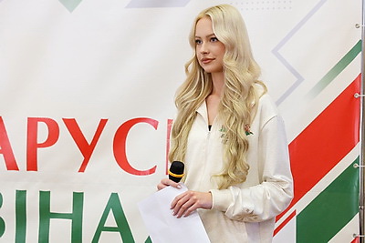 \"Единство начинается с каждого из нас\". Молодежь обсудила ценности праздника на акции \"Беларусь адзіная\"