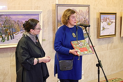 Автор и его муза: выставка семьи художников Поплавских открылась в НББ