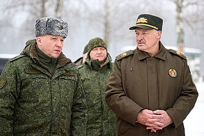 Лукашенко лично проверяет боеготовность Вооруженных Сил