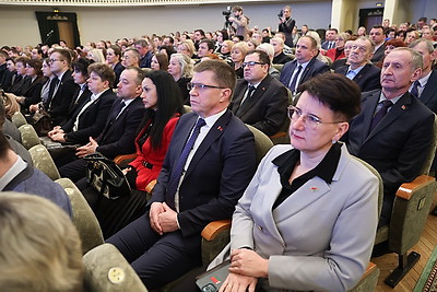 Вольфович провел встречу с активом Федерации профсоюзов Беларуси