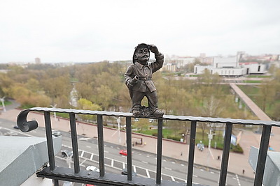 Миниатюрная скульптура каланчового пожарного открылась в Витебске