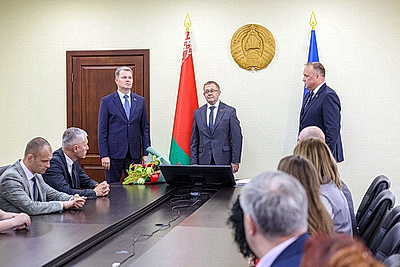 Терехов представил нового министра архитектуры и строительства коллективу ведомства