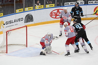 Минские динамовцы на родном льду разгромили \"Спартак\"