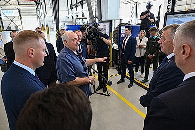 Лукашенко с рабочей поездкой посетил Шкловский район