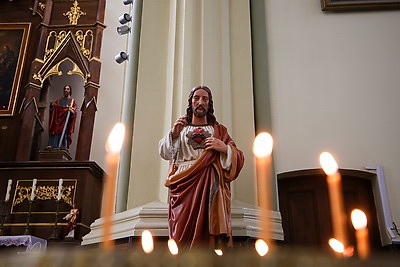 Достопримечательности. Костел Святой Троицы в Гервятах