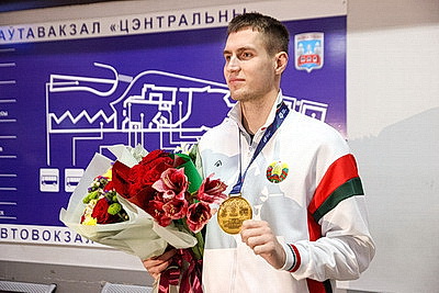 \"Ехал только за золотом\". Каратист Кудинов о победе на молодежном чемпионате мира