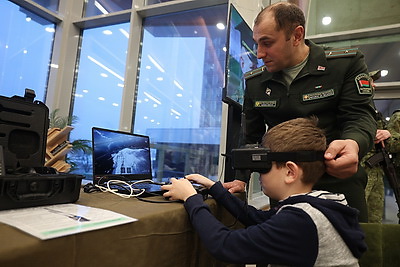 \"Сила - в людях\". Премьера кинокартины \"Душа защитника\" прошла в кинотеатре \"Москва\"