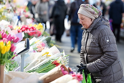 Атмосфера на улицах белорусских городов в преддверии 8 Марта
