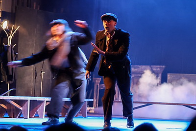 Владимирский академический театр драмы представил спектакль \"Черные доски\" на театральном форуме \"M.@rt.контакт\"