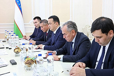 В правительстве прошла встреча с министром инвестиций, промышленности и торговли Узбекистана