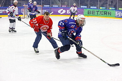 Легенды хоккея провели мастер-класс для юных игроков ХК \"Брест\"