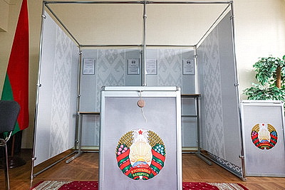 \"Нам есть чему учиться\". Председатель ЦИК Кыргызстана о работе с населением в Беларуси