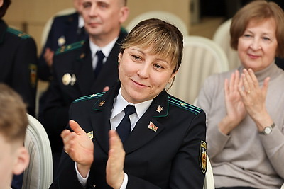 Первые паспорта гражданина Беларуси вручили детям сотрудников прокуратуры