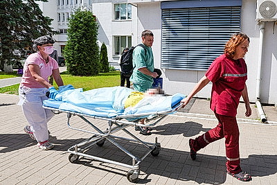 Пять пострадавших в Брянской области детей доставлены в РНПЦ детской хирургии