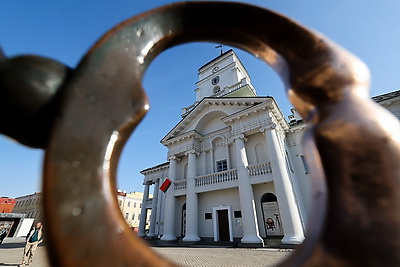 Первые паспорта гражданина Беларуси вручили детям сотрудников прокуратуры