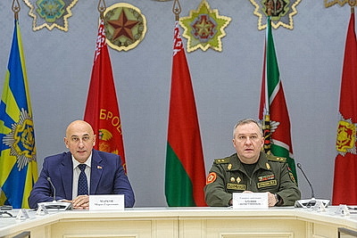 Журналистов БЕЛТА наградили за победу в конкурсе на лучшее освещение развития и строительства Вооруженных Сил