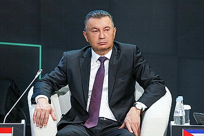 \"Индустрия 5.0: Сила взаимодействия\". Турчин принял участие в пленарной сессии цифрового форума в Казахстане