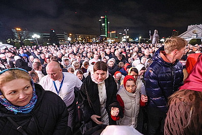 Православные верующие отмечают Пасху