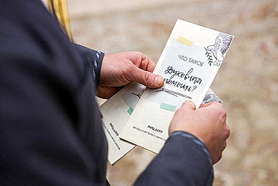 За каждой больницей закреплен приход. Как БПЦ помогает маленьким пациентам и их семьям справиться с болезнью