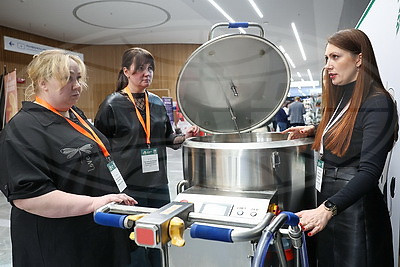 Беларусь к 2030 году планирует увеличить производство молока до 10,5 млн тонн